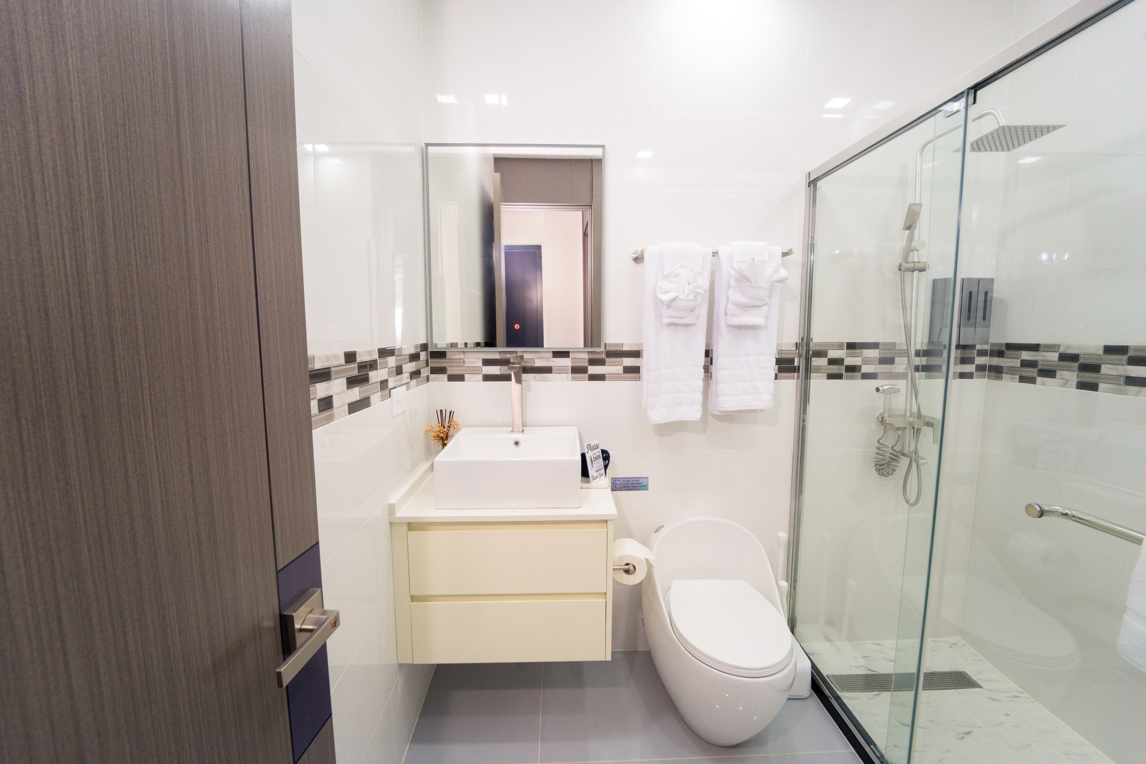Paradisiac Beach Club ensuite bathroom